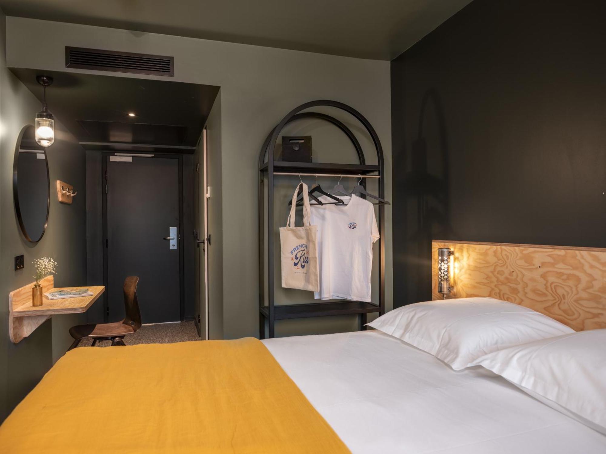 Отель Eklo Bordeaux Centre Bastide Экстерьер фото