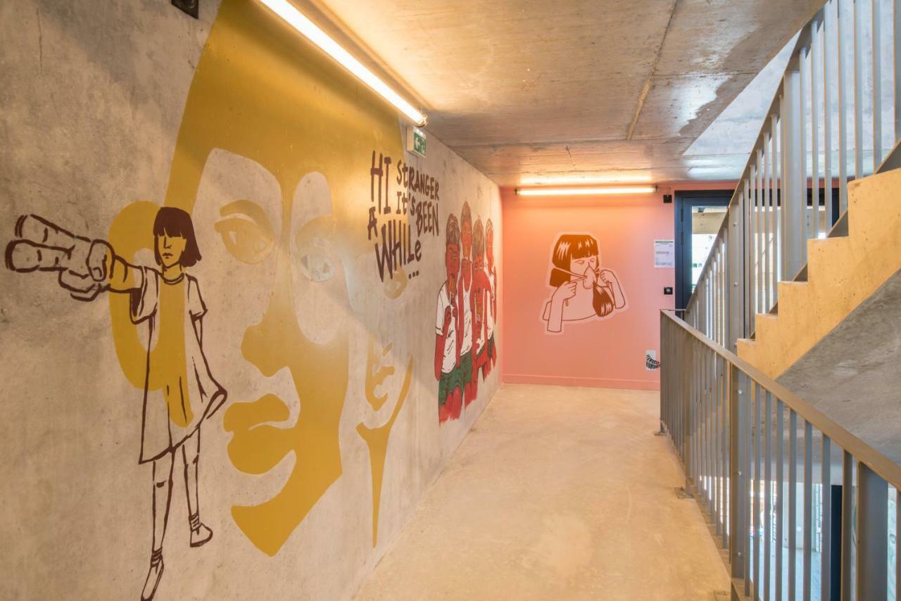 Отель Eklo Bordeaux Centre Bastide Экстерьер фото