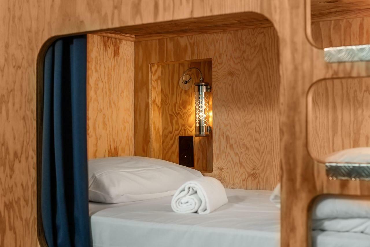 Отель Eklo Bordeaux Centre Bastide Экстерьер фото